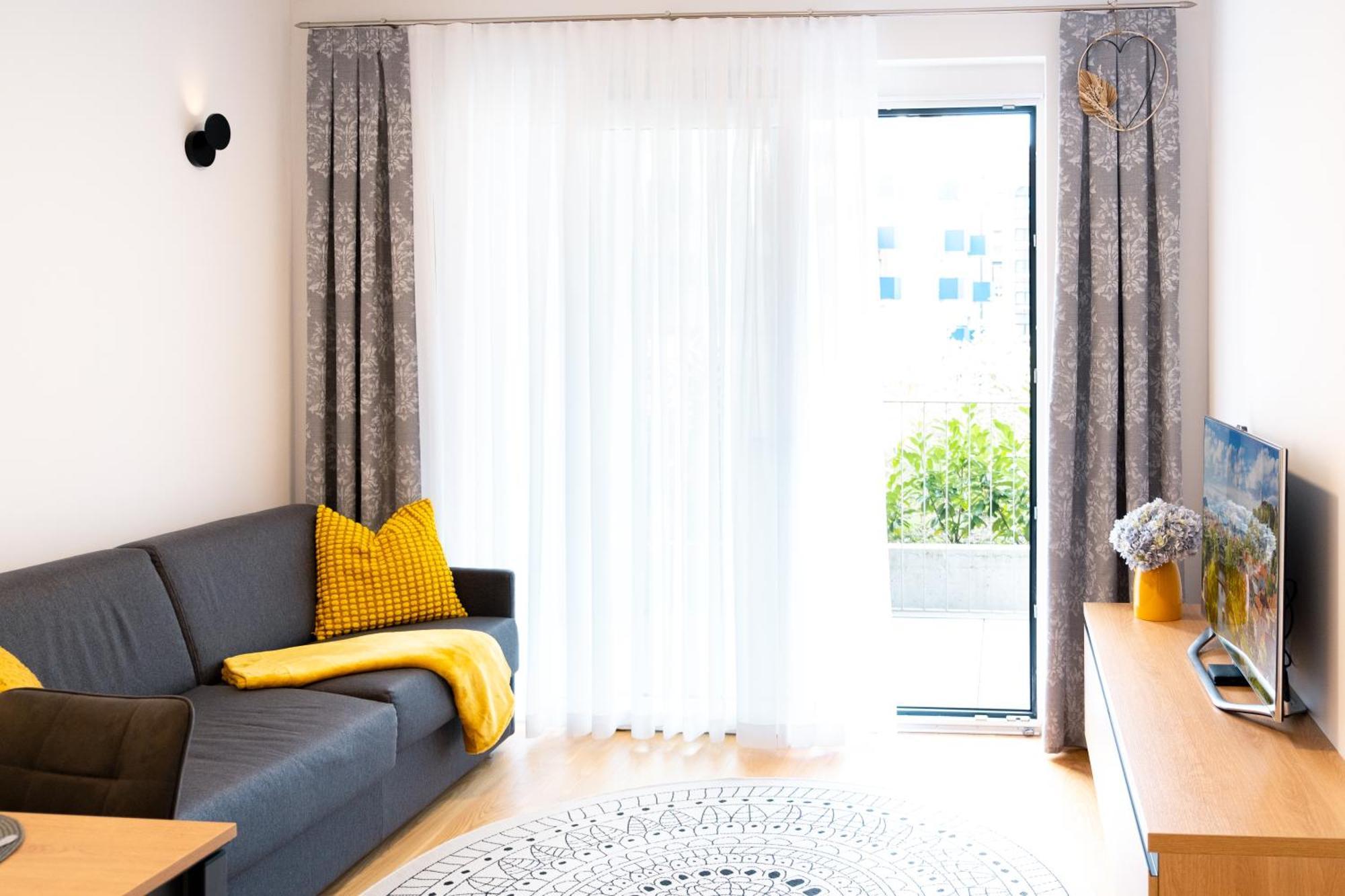 Masarykova Residence - Modern 1-Bedroom In City Center & Free Parking Laibach Exterior foto